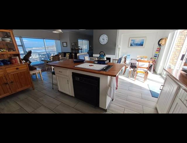 4 BEDROOM HOUSE FOR SALE IN JONGENSFONTEIN